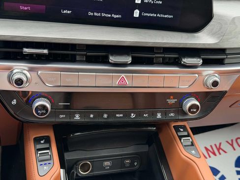 Certified 2024 Kia Telluride SX Prestige X-Line AWD/4WD image 30