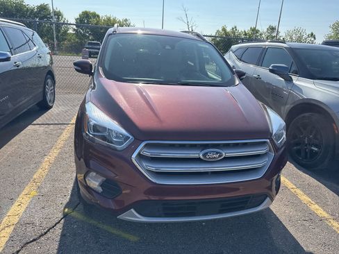 Used 2018 Ford Escape Titanium w/ Ford Safe & Smart Package AWD/4WD image 22
