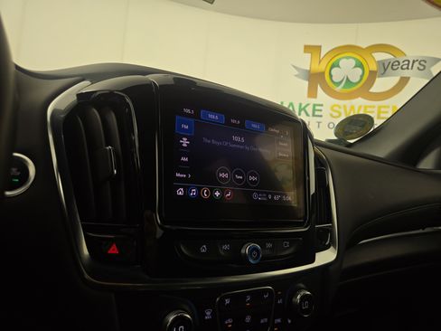 Used 2022 Chevrolet Traverse LT FWD image 20