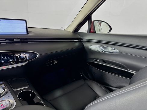 Used 2025 Genesis GV70 2.5T image 28