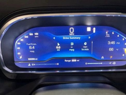 Used 2023 Chevrolet Suburban Premier image 16