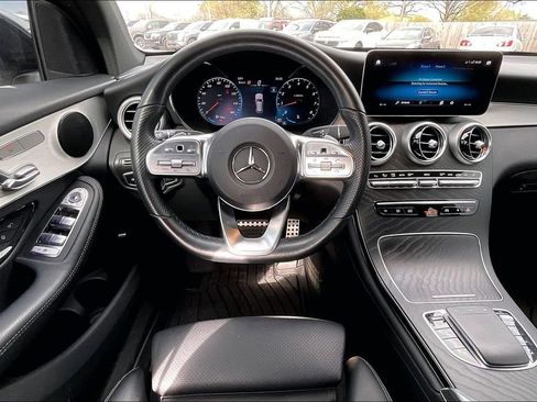 Used 2022 Mercedes-Benz GLC 300 image 7