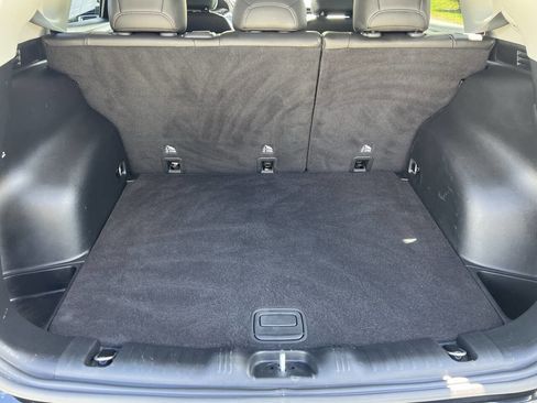 Used 2022 Jeep Compass Limited image 24