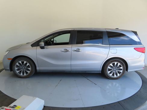 Used 2021 Honda Odyssey EX-L image 6