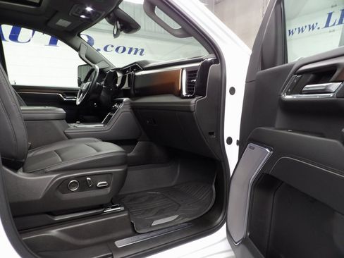 Used 2024 GMC Sierra 2500 Denali w/ Max Trailering Package image 31