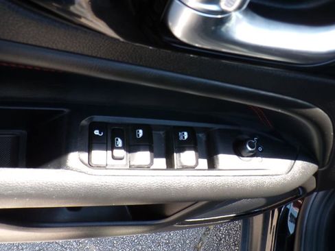 Used 2024 Jeep Compass Trailhawk AWD/4WD image 10