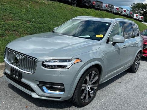 Used 2024 Volvo XC90 T8 Ultimate w/ Lounge Package AWD/4WD image 11