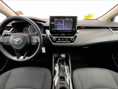 Used 2022 Toyota Corolla LE image 15