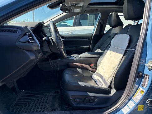 Used 2023 Toyota Camry XSE w/ Cold Weather Package AWD/4WD image 5