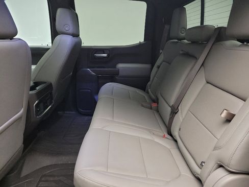 Used 2019 GMC Sierra 1500 SLT w/ SLT Premium Package AWD/4WD image 18
