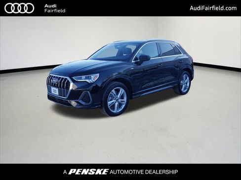 Certified 2022 Audi Q3 2.0T Premium Plus w/ Premium Plus Package image 1