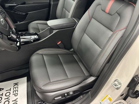 New 2026 Chevrolet Trax RS w/ Sunroof Package image 13