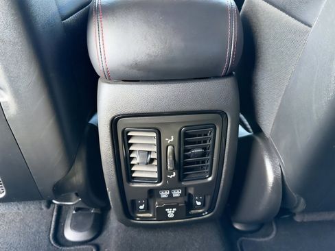 Used 2023 Dodge Durango R/T image 28