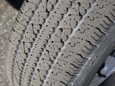 Used 2024 GMC Savana 2500 w/ Driver Convenience Package image 12