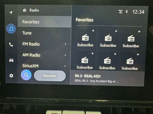 Used 2025 Toyota RAV4 XLE Premium image 27