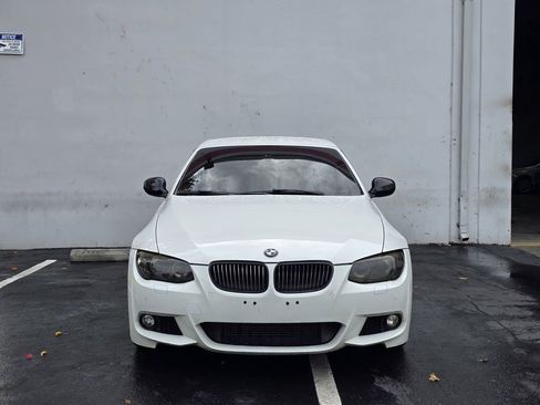 Used 2011 BMW 335is Convertible image 2
