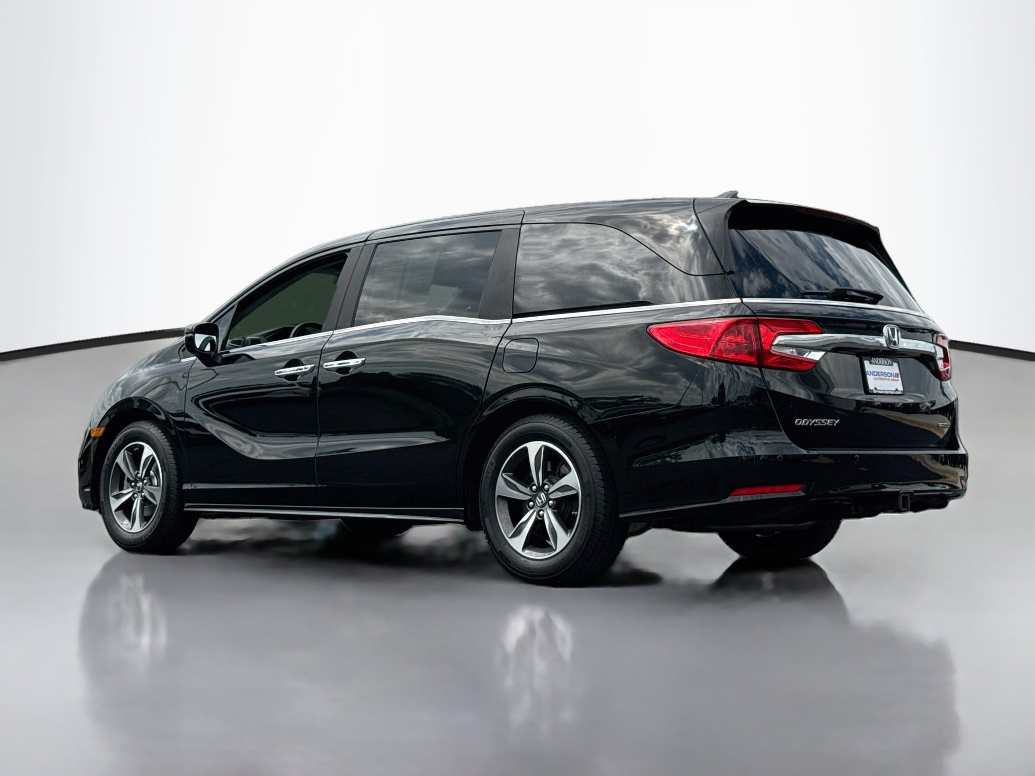 Used 2018 Honda Odyssey Touring image 5