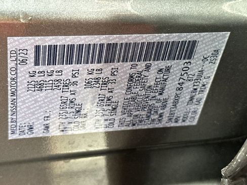 Used 2023 Nissan Rogue S image 32