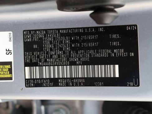 Used 2024 Toyota Corolla Cross L AWD/4WD image 32