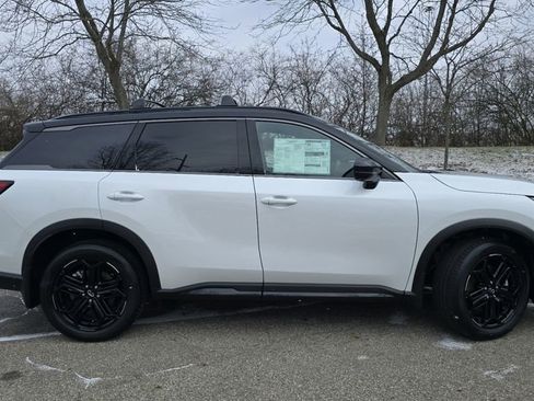 New 2026 INFINITI QX60 Sport image 20