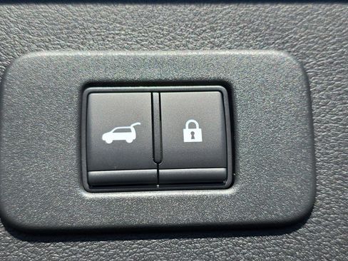 New 2026 Nissan Leaf Platinum+ w/ Floor Mat Package (Platinum+) image 13