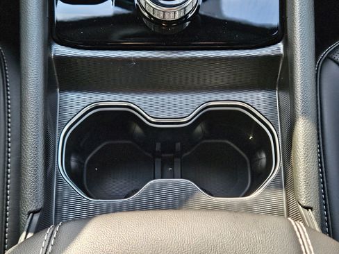 New 2025 Jeep Grand Cherokee L Limited w/ Luxury Tech Group II image 10