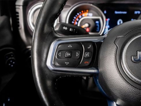 Used 2021 Jeep Wrangler Unlimited Sahara AWD/4WD image 46
