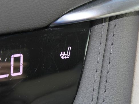 Used 2020 Cadillac XT5 Premium Luxury image 42