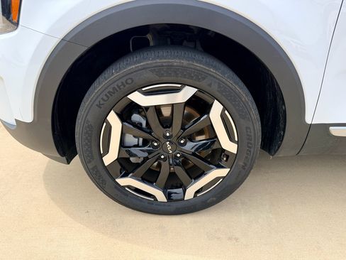 Used 2025 Kia Telluride S FWD image 29