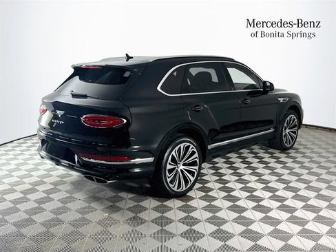 Used 2021 Bentley Bentayga AWD/4WD image 7