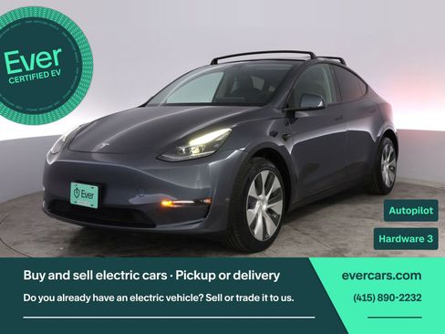 Used 2023 Tesla Model Y Long Range AWD/4WD image 1
