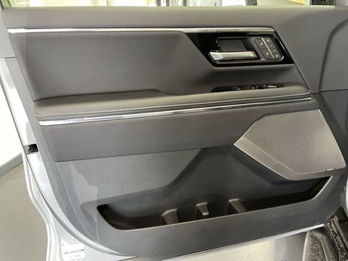 New 2025 GMC Sierra EV Denali image 10