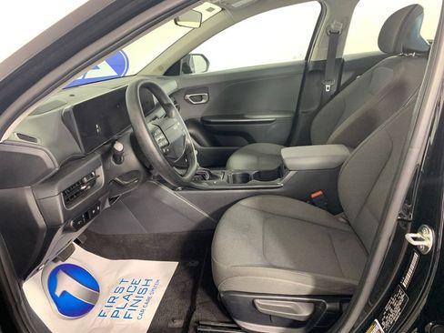Used 2025 Kia K4 FWD image 13