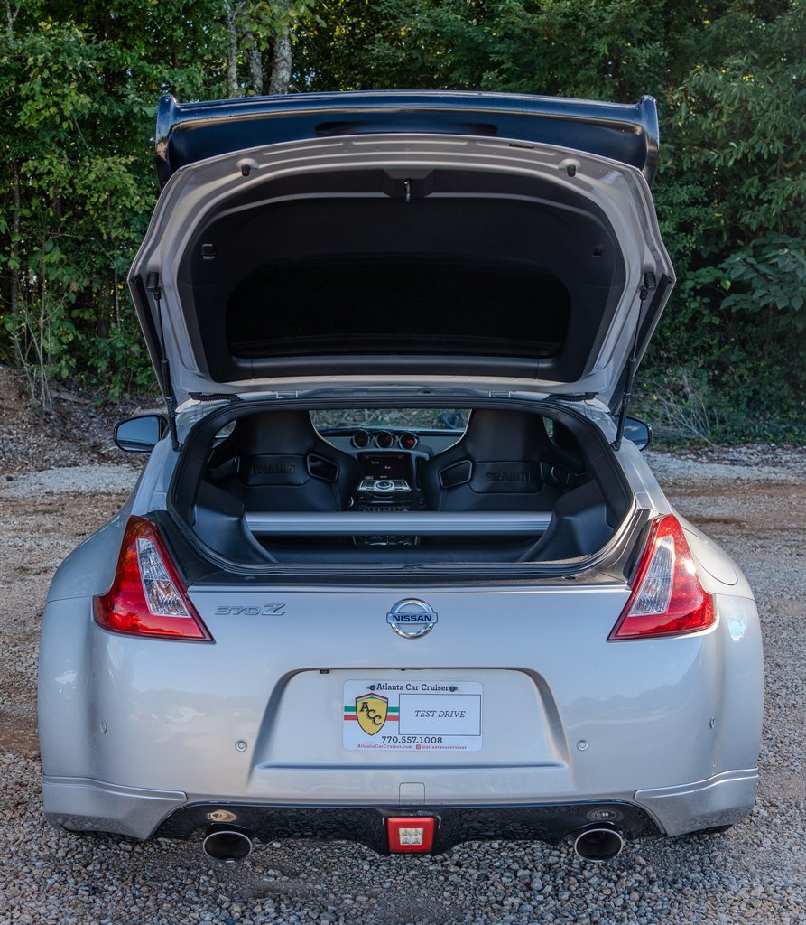 Used 2016 Nissan 370Z Coupe RWD image 9