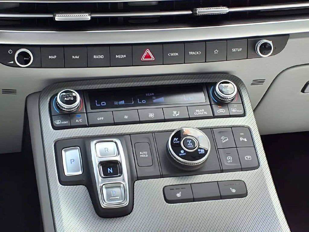 Used 2023 Hyundai Palisade SEL AWD/4WD image 10