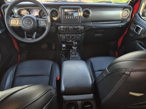 Used 2023 Jeep Gladiator Sport AWD/4WD image 15