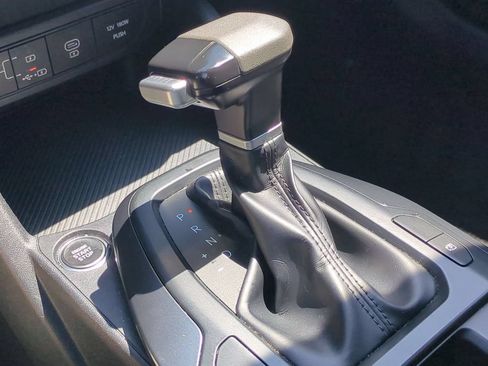 Used 2025 Kia K4 FWD image 19