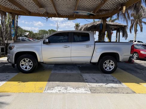 Used 2018 Chevrolet Colorado LT w/ LT Convenience Package RWD image 6