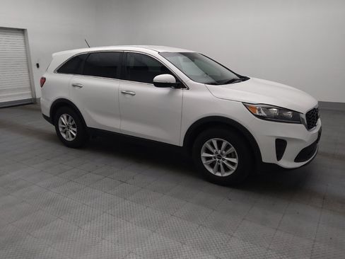 Used 2019 Kia Sorento L FWD image 11