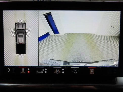 Used 2025 Chevrolet Silverado 1500 High Country w/ Midnight Edition image 16