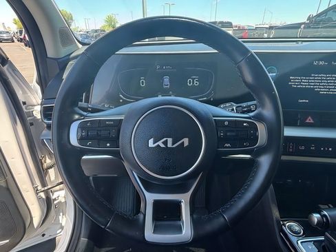 Used 2023 Kia Sportage EX AWD/4WD image 11