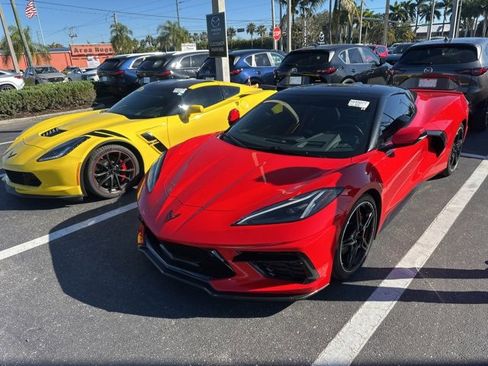 Used 2022 Chevrolet Corvette Stingray Preferred Conv w/ 2LT image 2