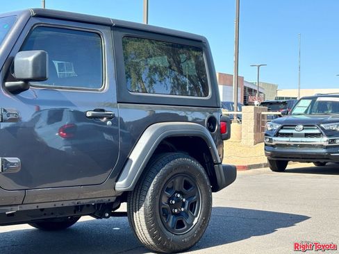 Used 2024 Jeep Wrangler Sport AWD/4WD image 8