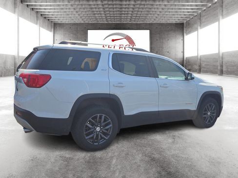 Used 2018 GMC Acadia SLT image 5