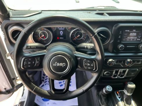 Used 2020 Jeep Gladiator Sport w/ Quick Order Package 24S AWD/4WD image 9