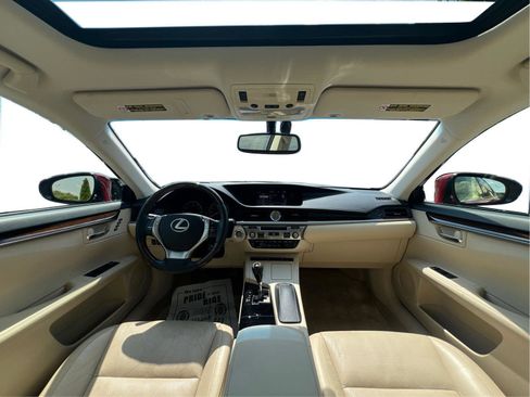 Used 2015 Lexus ES 350 w/ Luxury Package FWD image 6