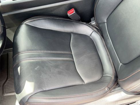 Used 2025 Honda Pilot TrailSport image 19