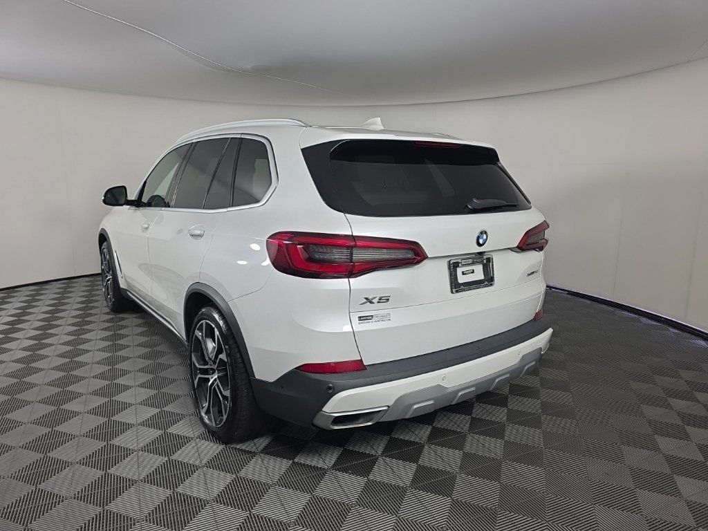 Used 2019 BMW X5 xDrive40i AWD/4WD image 3