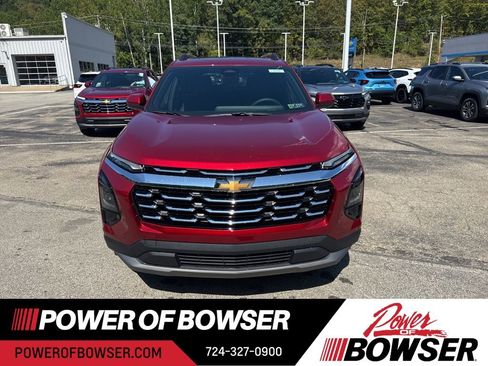 New 2026 Chevrolet Equinox LT w/ Convenience Package II image 2