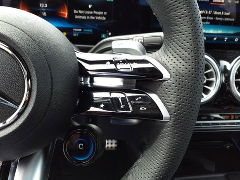 Used 2024 Mercedes-Benz GLB 35 AMG 4MATIC image 16